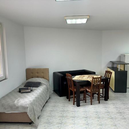 ガブロヴォYuliya'S Houseアパートメント エクステリア 写真